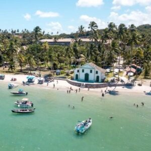 Praia dos Carneiros com Lancha